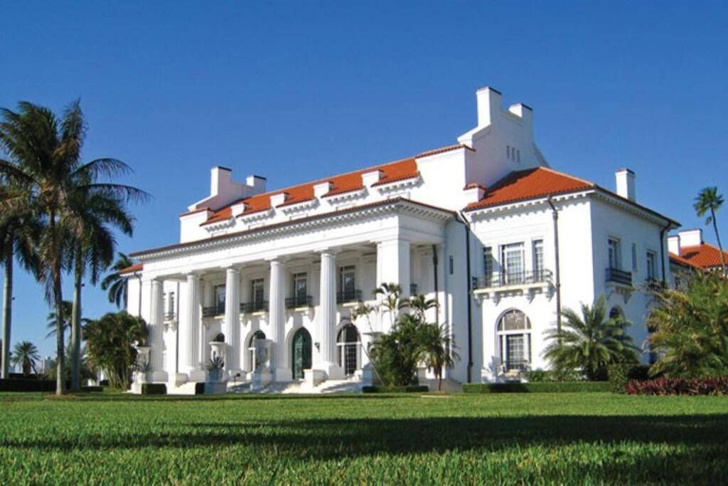 Beautiful Main House In West Palm Beach Exterior photo